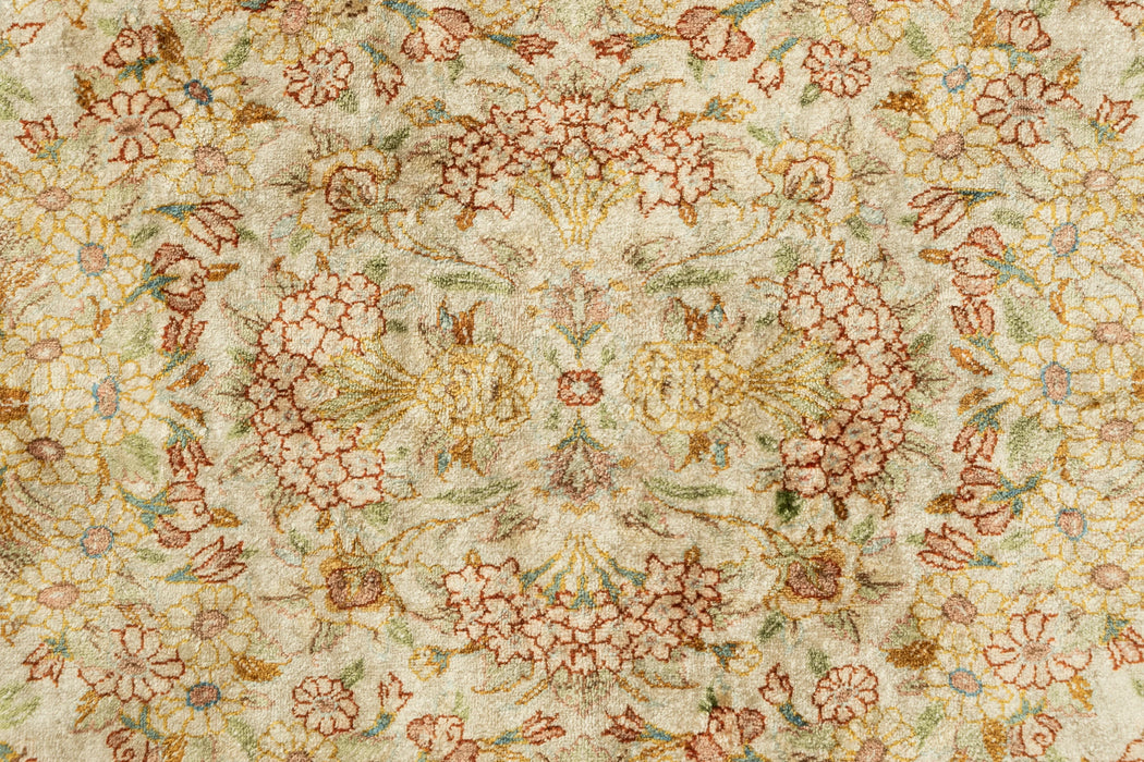 198 x 132 Ghom Seide