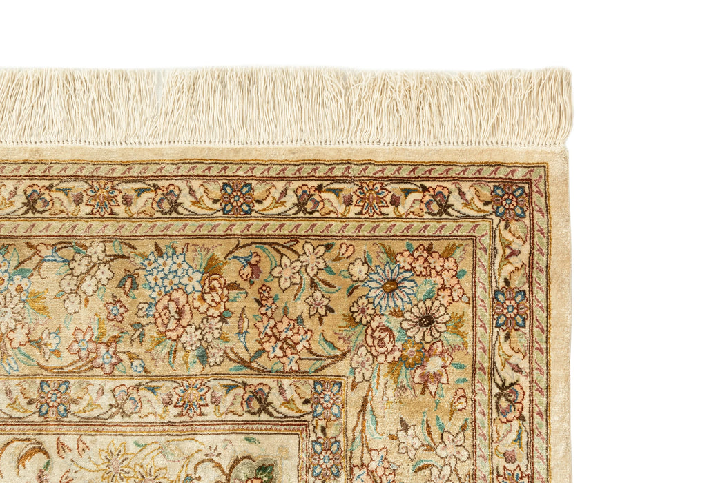 198 x 132 Ghom Seide