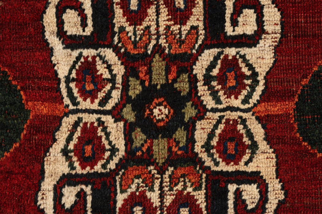 215 x 124 Gabbeh alt