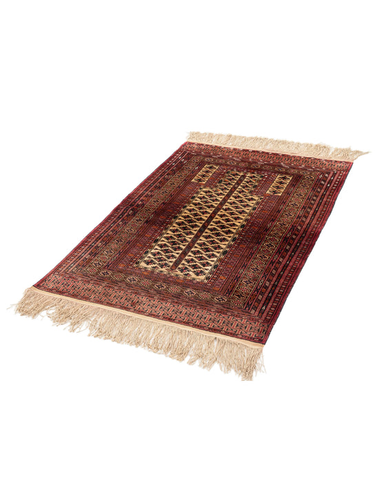 152 x 102 Mauri Seide