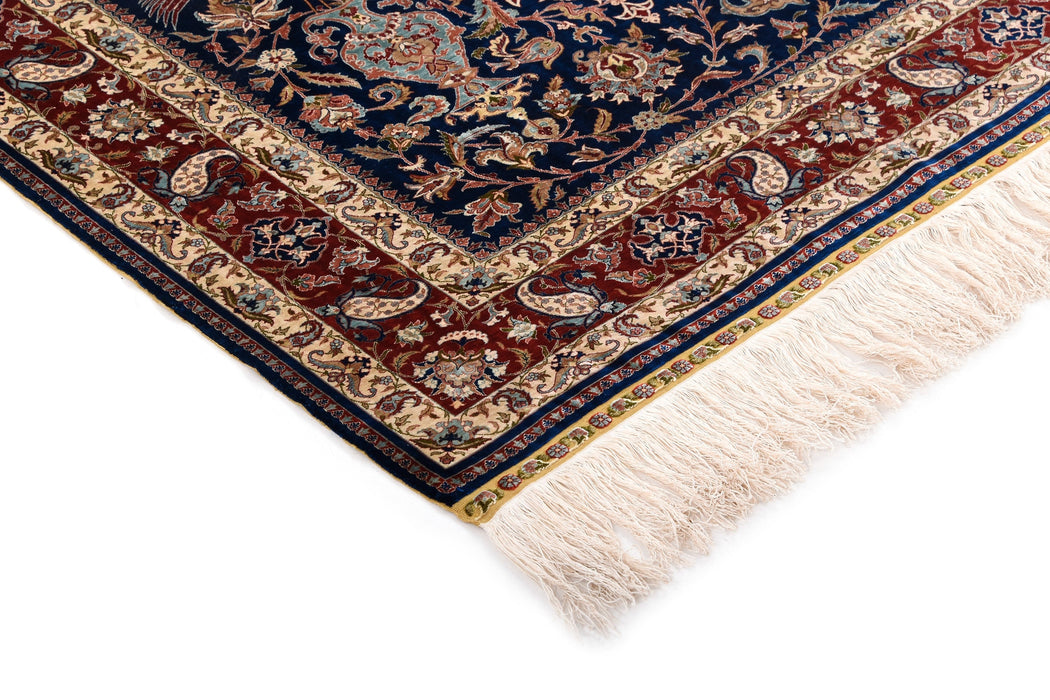 147 x 100 Hereke Seide