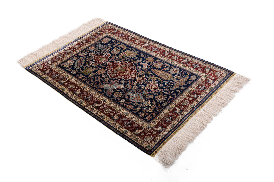 147 x 100 Hereke Seide