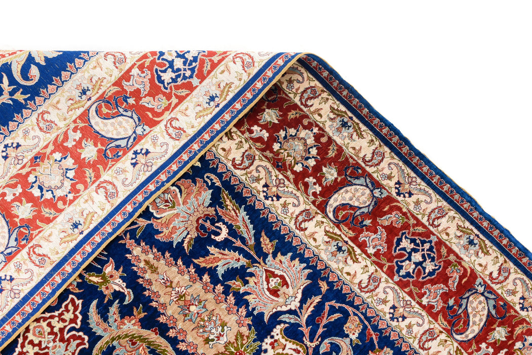 147 x 100 Hereke Seide