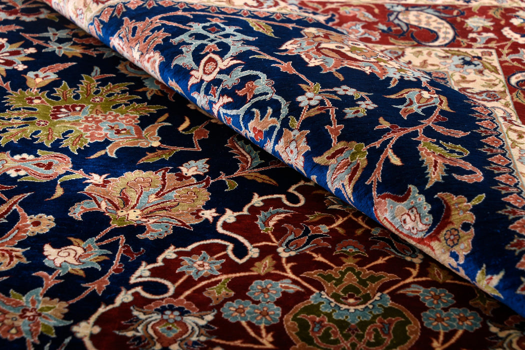 147 x 100 Hereke Seide