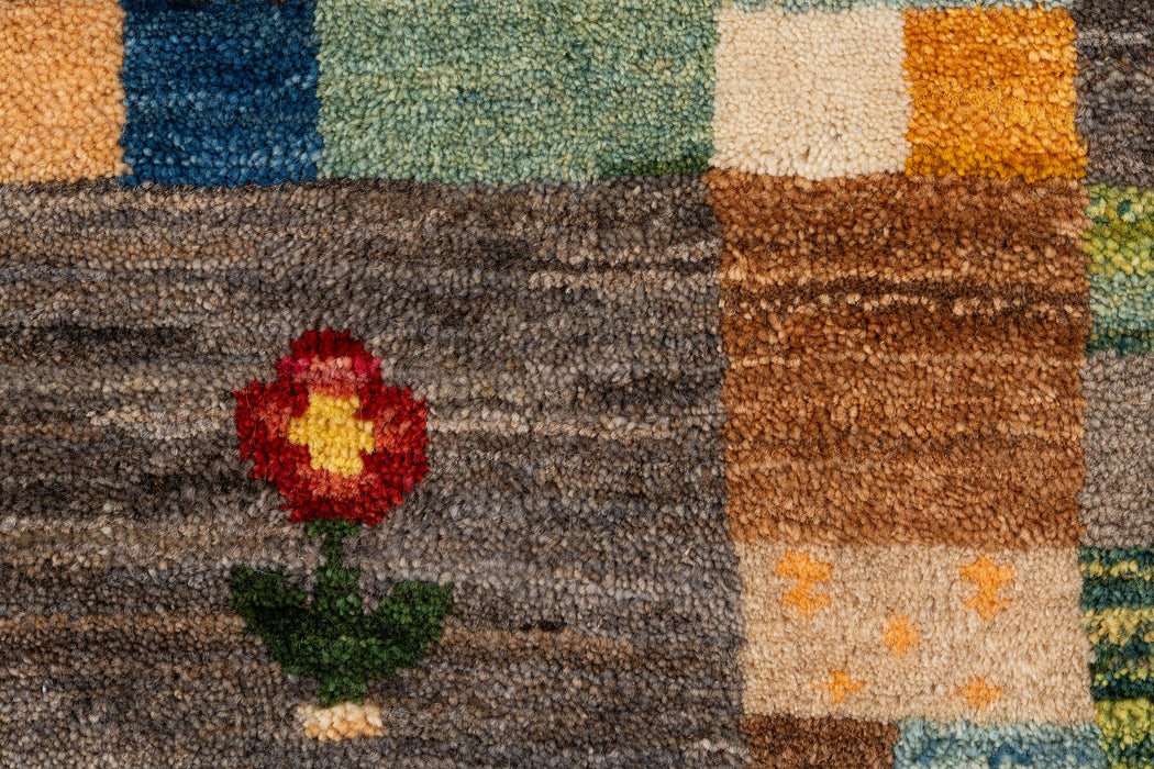 142 x 101 Gabbeh fein