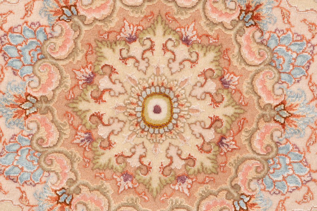 208 x 194 Täbriz mit Seide auf Seide