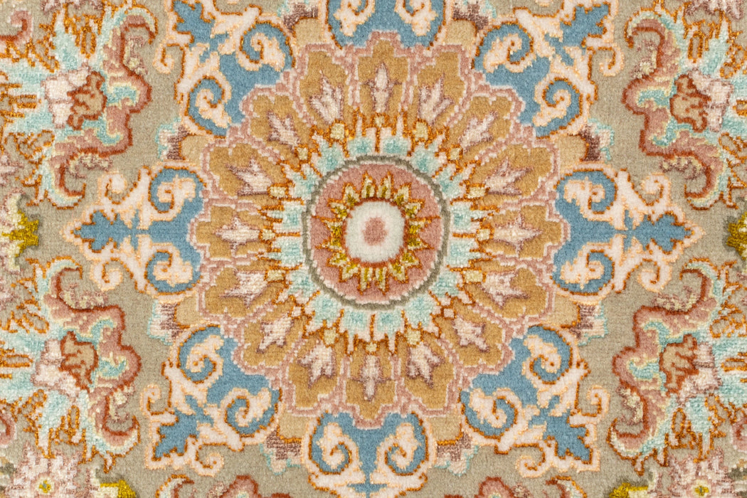 210 x 150 Täbriz mit Seide auf Seide